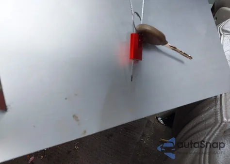 2005 Chrysler Town & Country Touring from USA, damaged, VIN 2C4GP54L55R390733